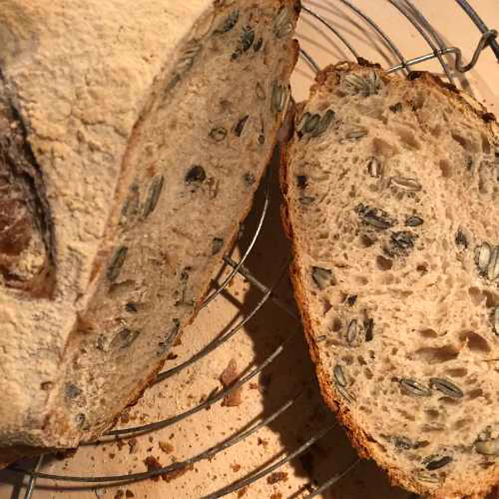 Helles Kürbiskernbrot