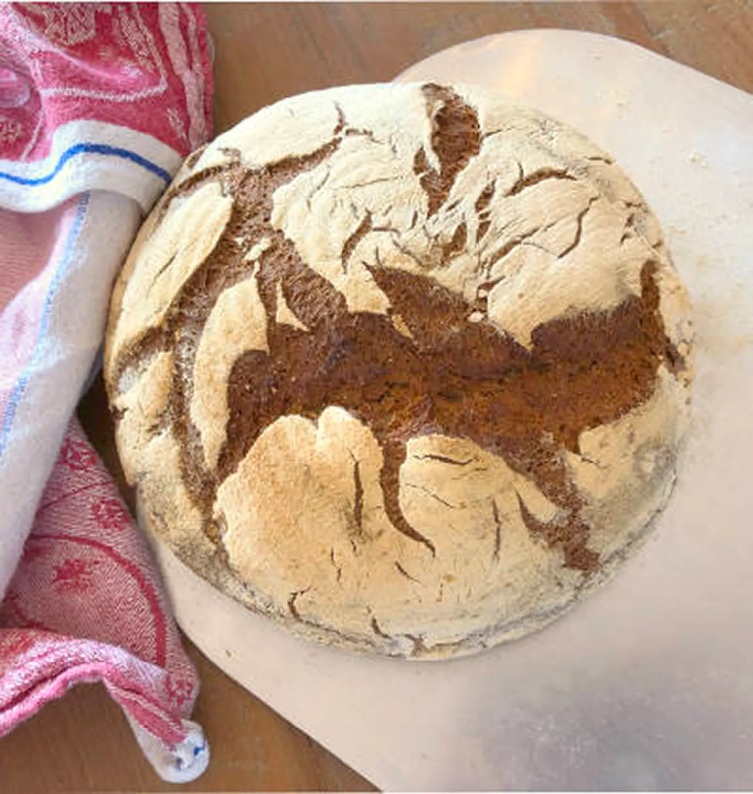 Rustikales Bauernbrot