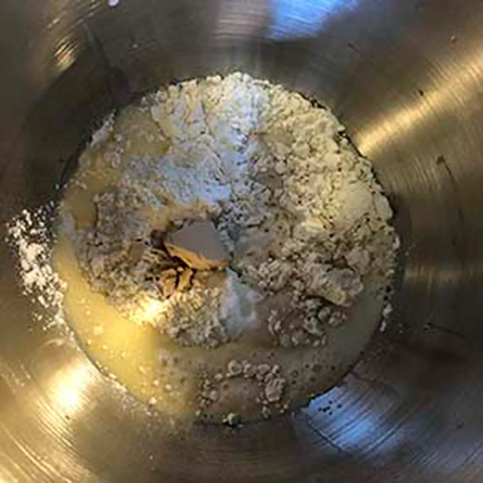 Croissants Step 02: Knetmaschine